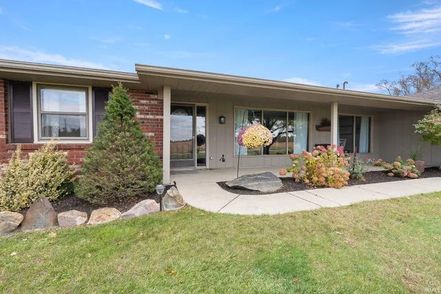 $495,000 | 3630 South State Road 1, Hamilton, IN 46742