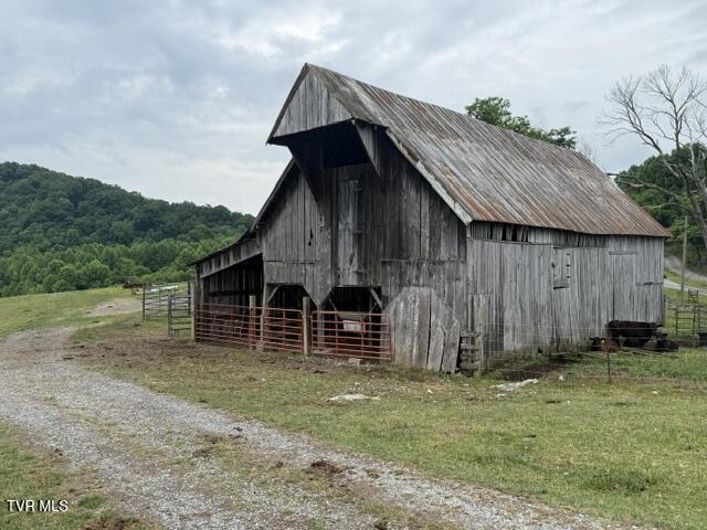 Tbd South Summer Sound Road Piney Flats, TN 37686 - Photo 6 of 22 IMG_8037