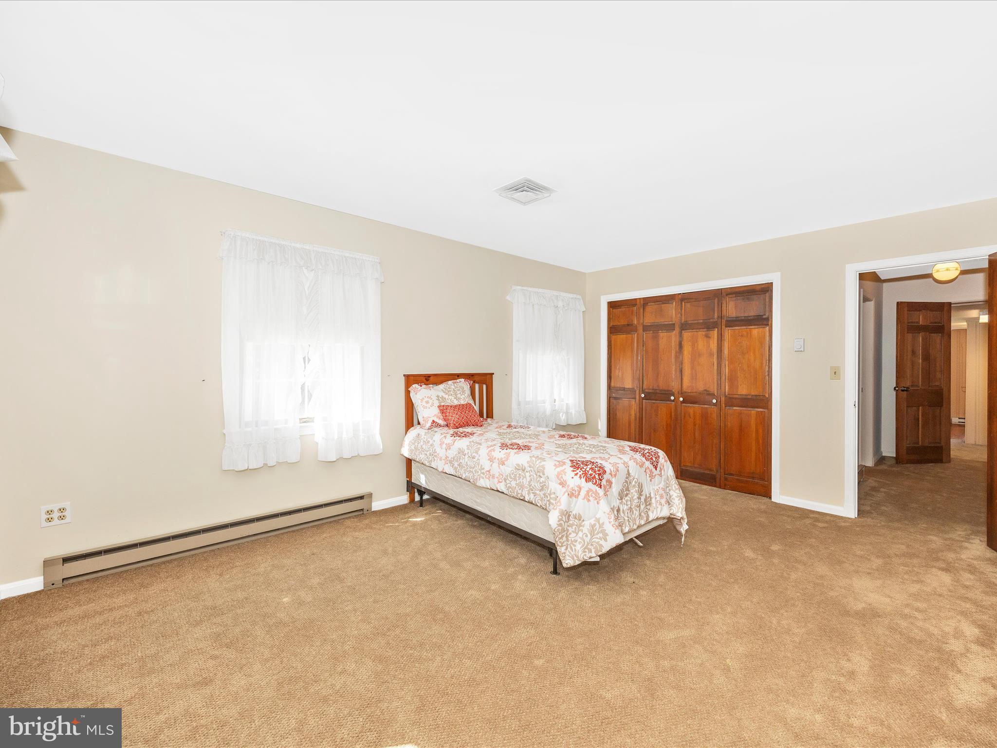 17515 Dr Bird Road Sandy Spring, MD 20860 - Photo 30 of 76 Primary Bedroom