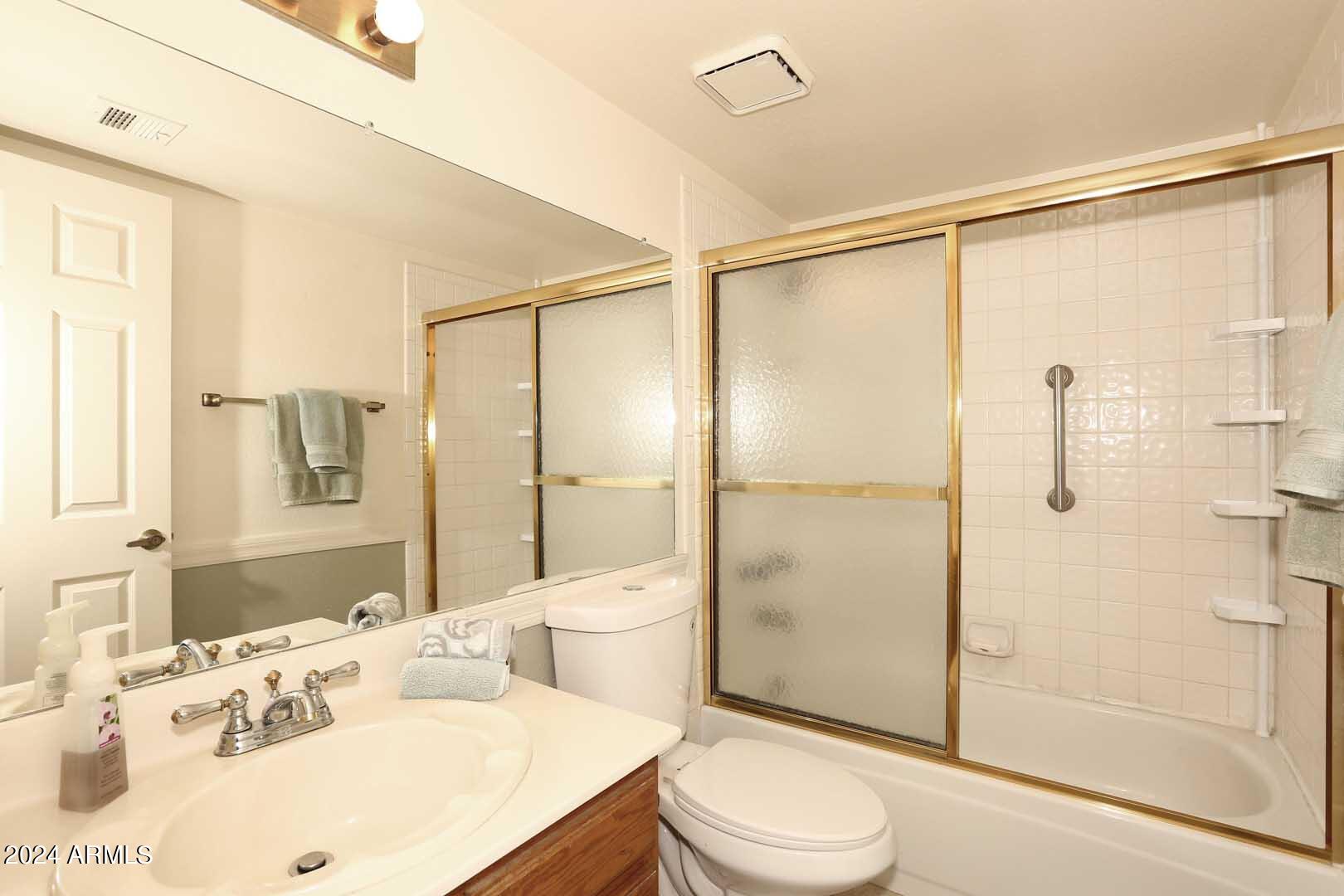 6945 East Cochise Road, Unit 122 Paradise Valley, AZ 85253 - Photo 15 of 35 Guest Bedroom-Bath