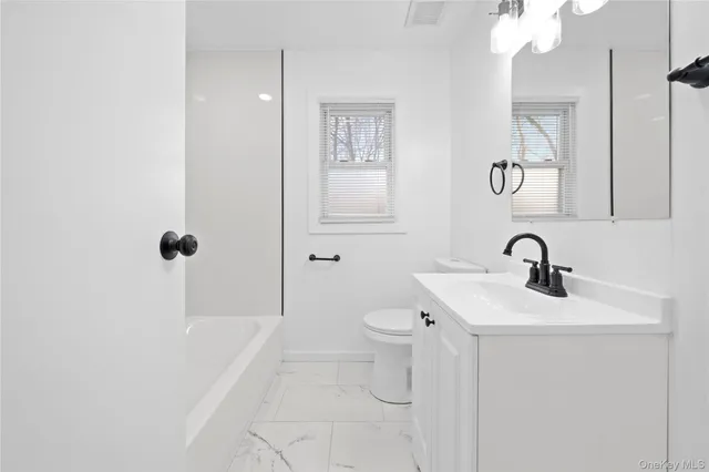 $599,000 | 193 North Arizona Road, West Babylon, NY 11704