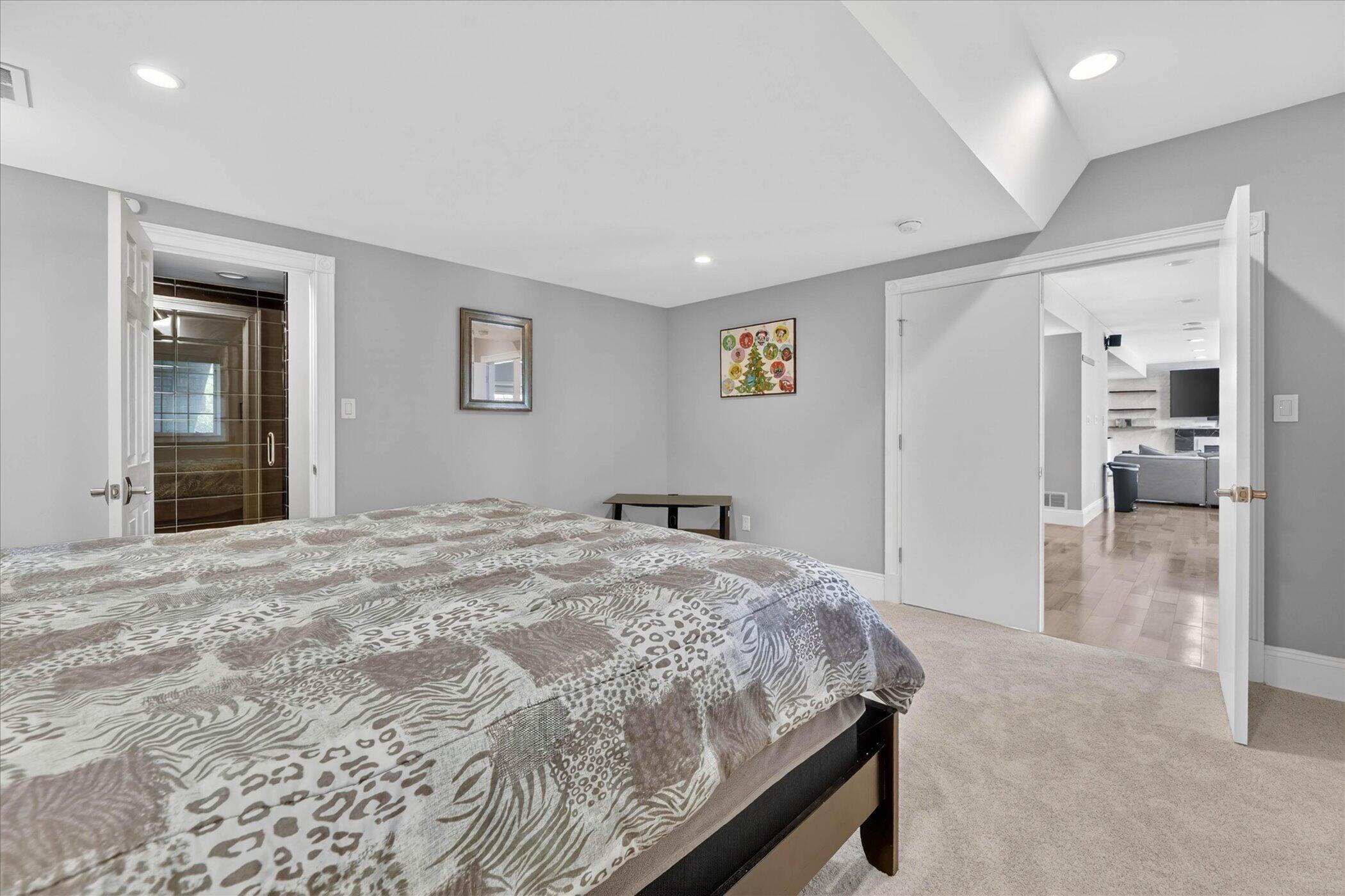 2931 Walnut Ridge Drive Ann Arbor, MI 48103 - Photo 51 of 102 061-2931-Walnut-Ridge-Dr-WindowStill-Pho