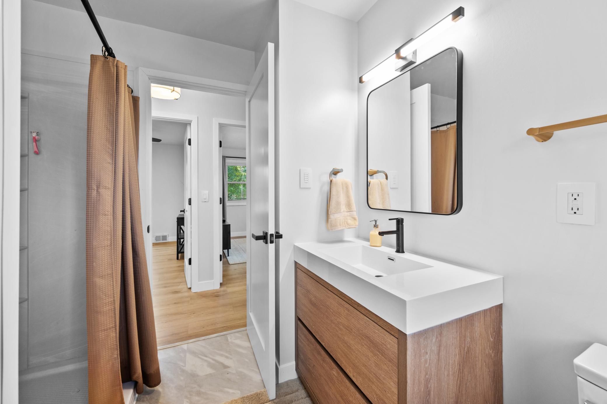 7601 Elliot Avenue Richfield, MN 55423 - Photo 15 of 34