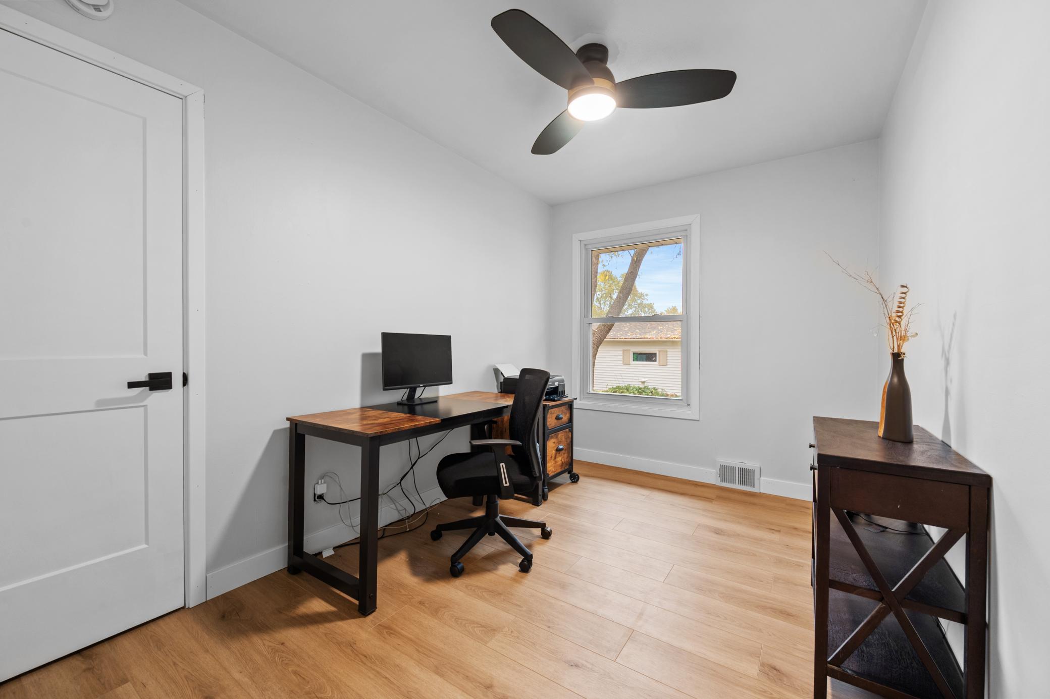 7601 Elliot Avenue Richfield, MN 55423 - Photo 17 of 34