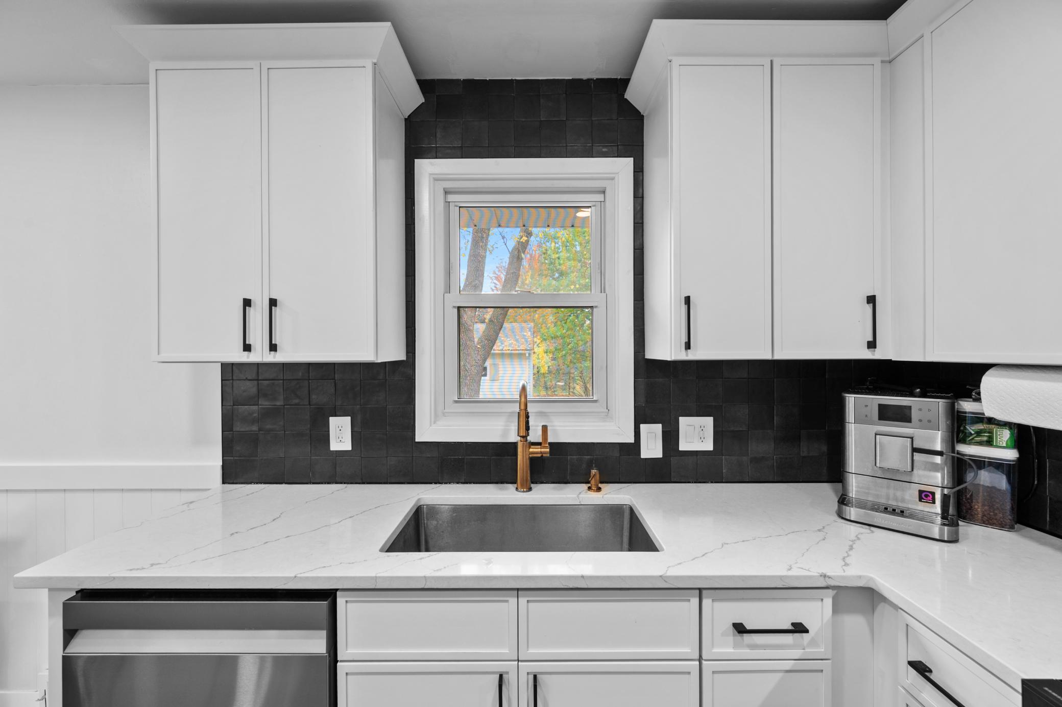 7601 Elliot Avenue Richfield, MN 55423 - Photo 9 of 34