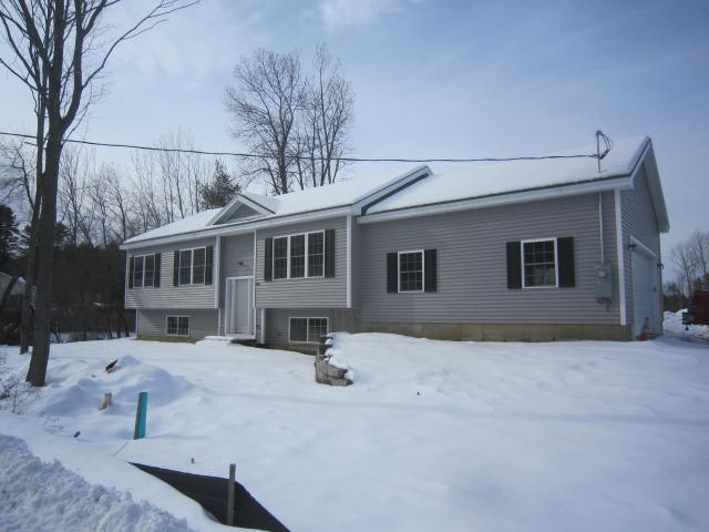 806 Portland Street Rochester, NH 03868 - Photo 1 of 10