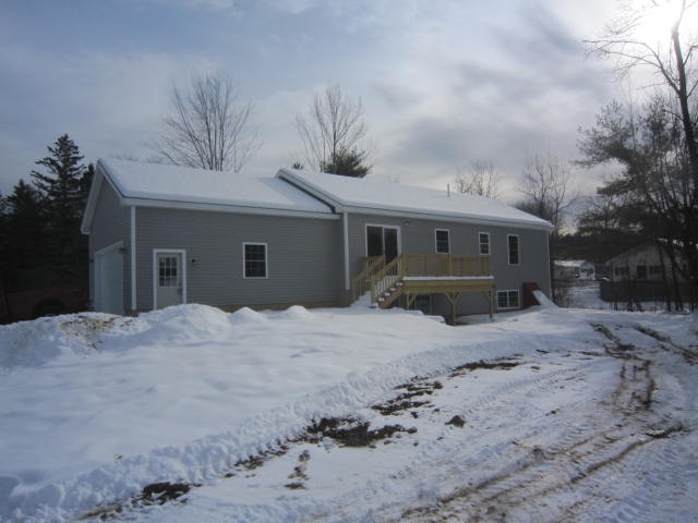 806 Portland Street Rochester, NH 03868 - Photo 6 of 10