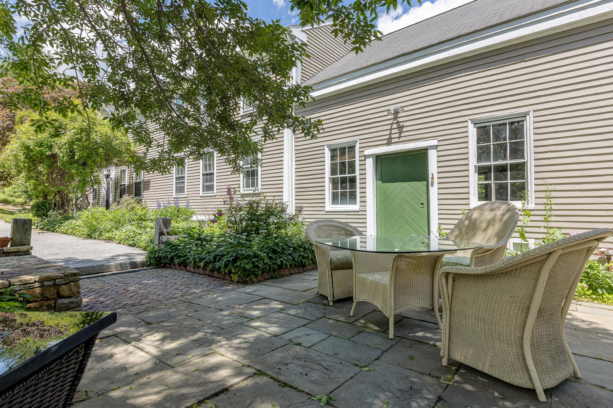 199 Middle Road Falmouth, ME 04105 - Photo 4 of 62 199 Middle Road -58