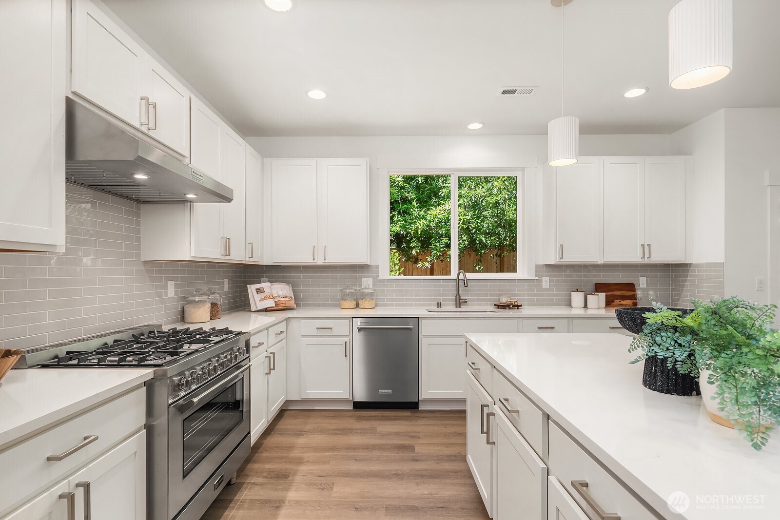 10702 Southeast 170th Place Renton, WA 98055 - Photo 12 of 32