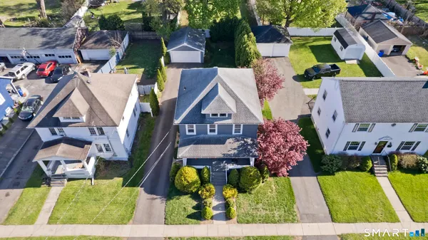 $340,000 | 6 James Street, Windsor Locks, CT 06096