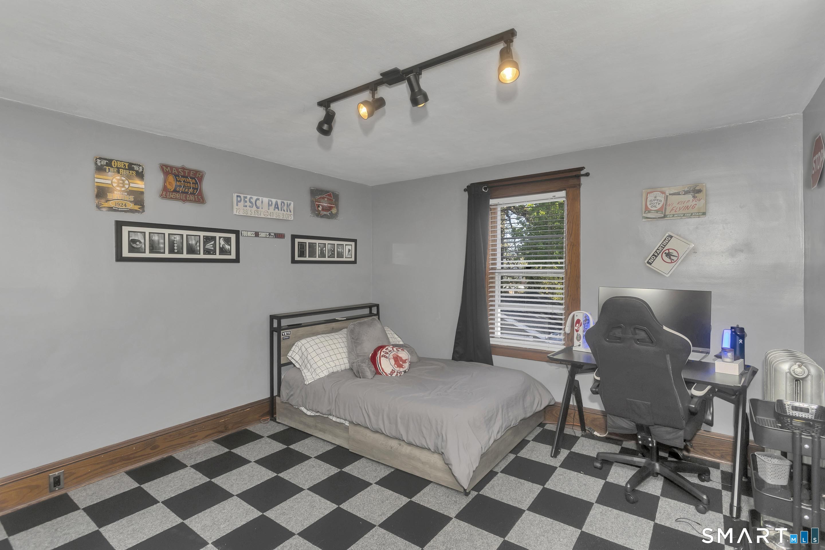 6 James Street Windsor Locks, CT 06096 - Photo 25 of 38
