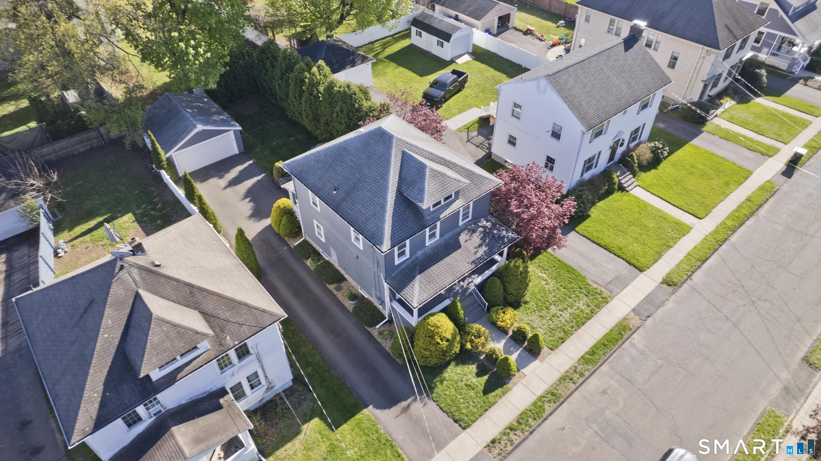 6 James Street Windsor Locks, CT 06096 - Photo 4 of 38