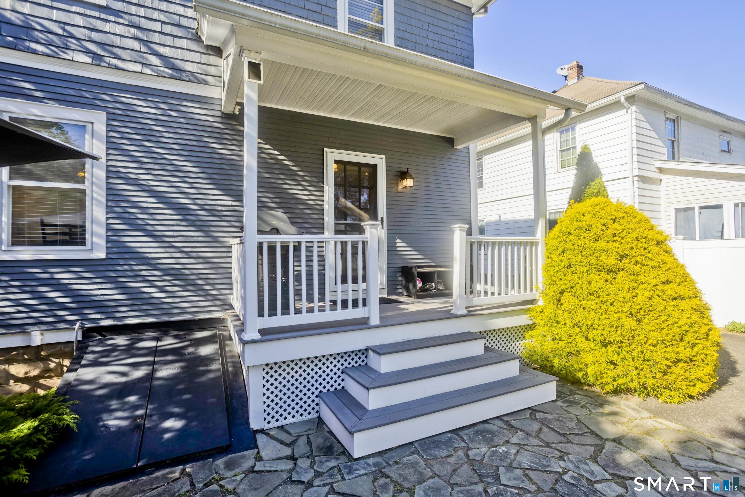 6 James Street Windsor Locks, CT 06096 - Photo 9 of 38