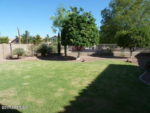 7309 West Mohawk Lane Glendale, AZ 85308 - Photo 4 of 24 a view of a backyard with a garden