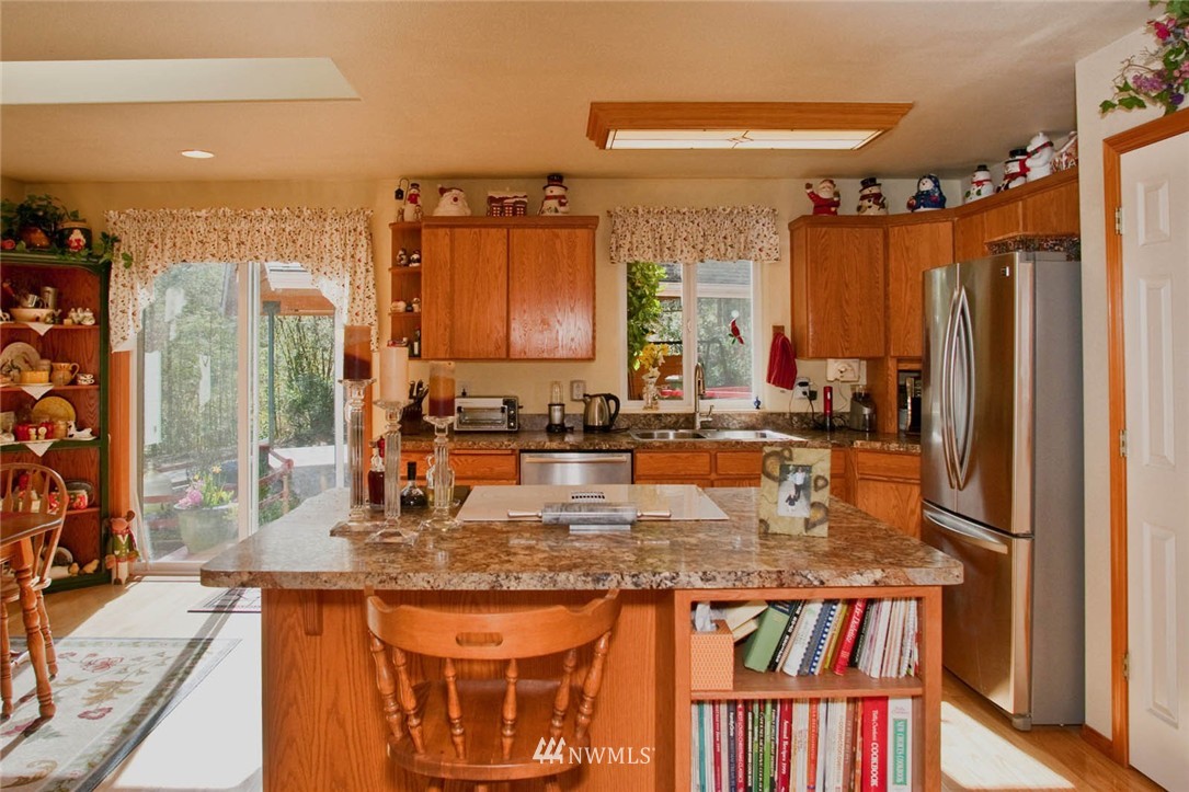 4934 Shellridge Road Northwest Olympia, WA 98502 - Photo 2 of 20 Gallery Image 2