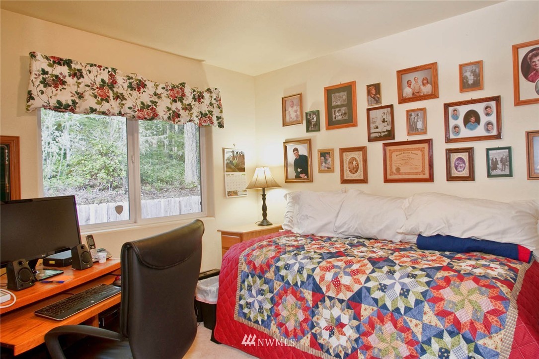 4934 Shellridge Road Northwest Olympia, WA 98502 - Photo 12 of 20 Gallery Image 12