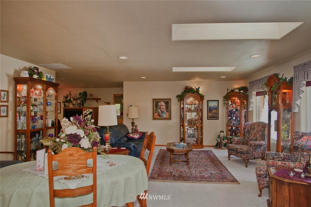 4934 Shellridge Road Northwest Olympia, WA 98502 - Photo 6 of 20 Gallery Image 6