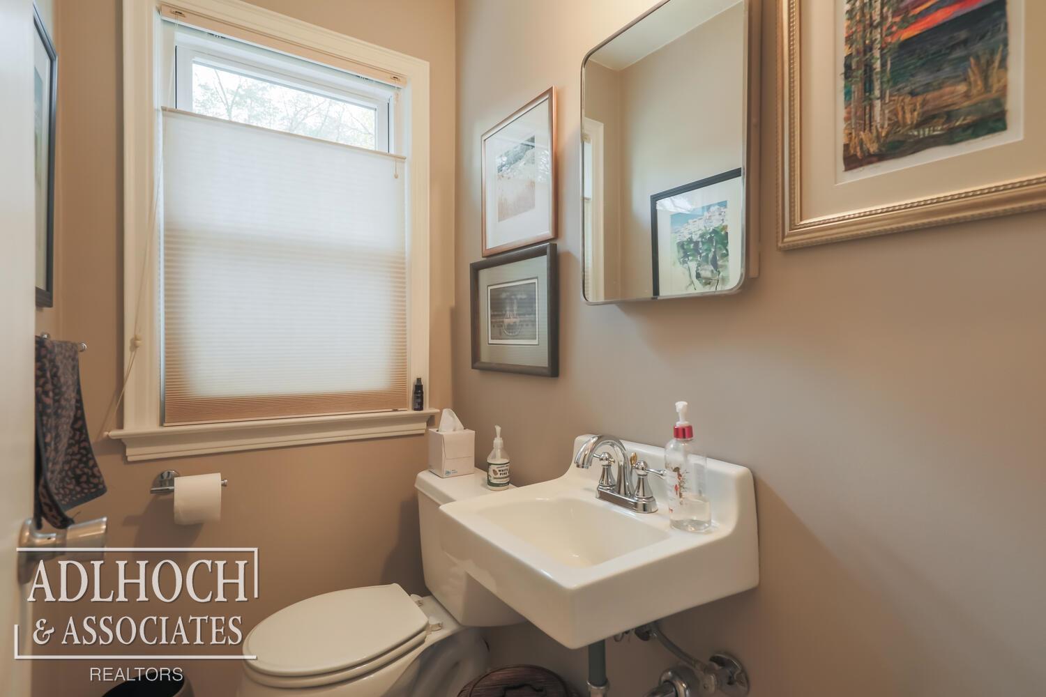 623 Barrington Road Grosse Pointe Park, MI 48230 - Photo 13 of 18