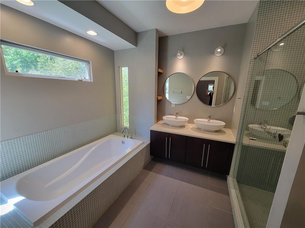 1908 Lomita Road Southeast Atlanta, GA 30316 - Photo 11 of 20