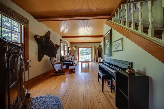 $440,000 | 37437 Highway 7, Ortonville, MN 56278