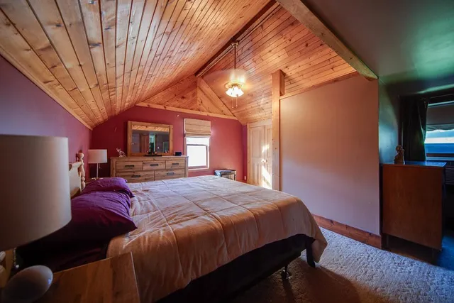 $440,000 | 37437 Highway 7, Ortonville, MN 56278