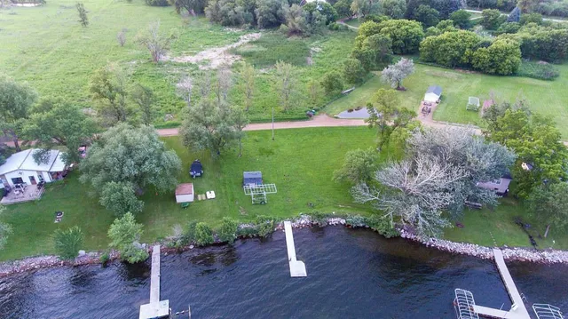 $440,000 | 37437 Highway 7, Ortonville, MN 56278