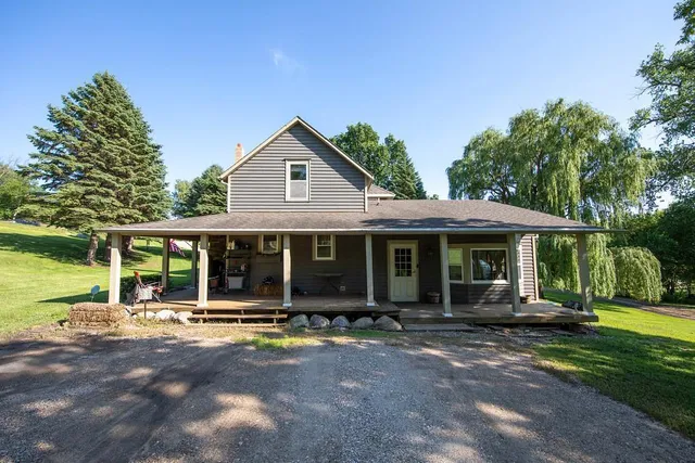 $440,000 | 37437 Highway 7, Ortonville, MN 56278