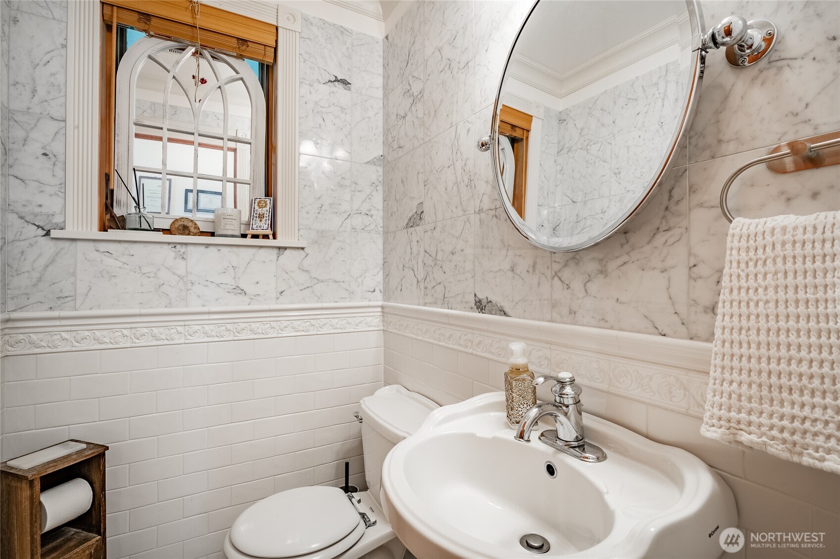 915 Front Street Lynden, WA 98264 - Photo 9 of 40