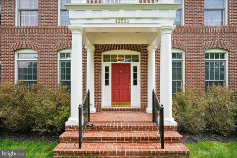 $1,949,900 | 42623 Trappe Rock Court, Ashburn, VA 20148