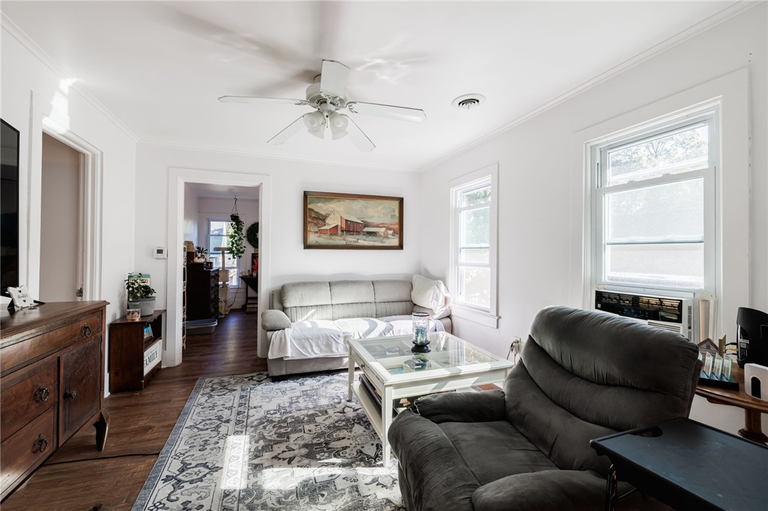 13 Whitmore Street Rochester, NY 14620 - Photo 12 of 38