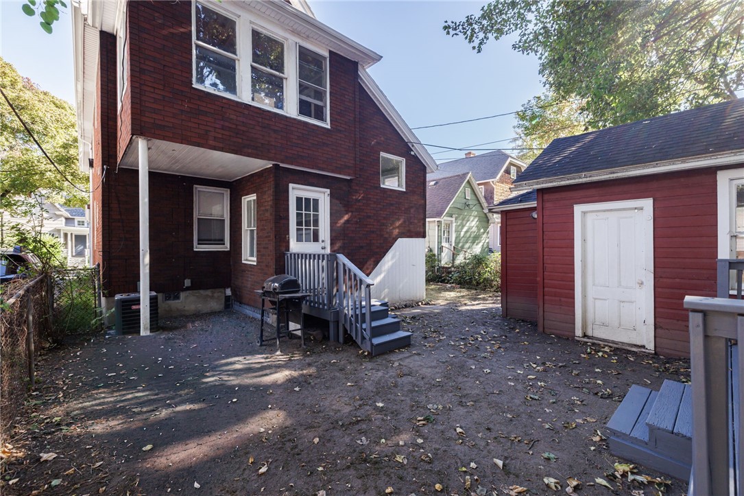 13 Whitmore Street Rochester, NY 14620 - Photo 6 of 38