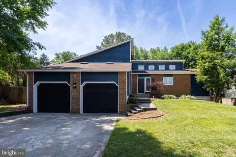 $879,000 | 14737 Jarnigan Street, Centreville, VA 20120
