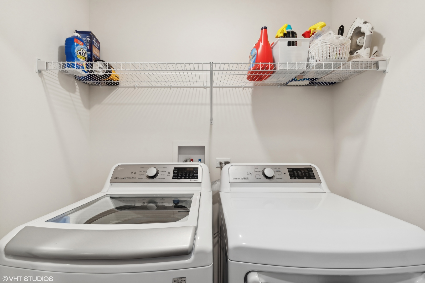 2513 Geranium Way Rolling Meadows, IL 60008 - Photo 18 of 19 a utility room with dryer washer and shoe rack
