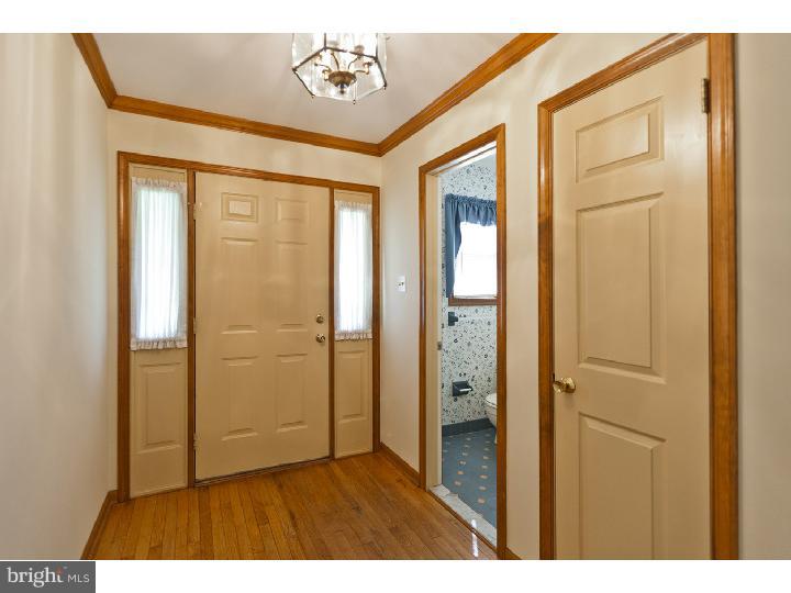 27 Trafalgar Road, Unit 236 Doylestown, PA 18901 - Photo 4 of 25 Gallery Image 4