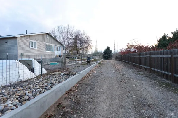 $560,000 | 1400 Anderson Corner Road, Parma, ID 83660