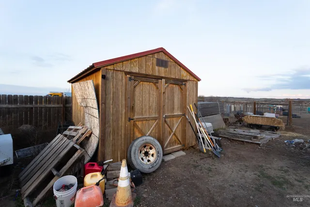 $575,000 | 1400 Anderson Corner Road, Parma, ID 83660