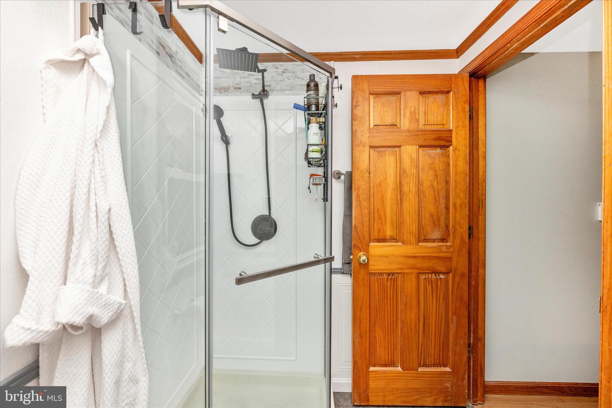 18617 Burnside Bridge Road Sharpsburg, MD 21782 - Photo 28 of 47 Primary Bathroom