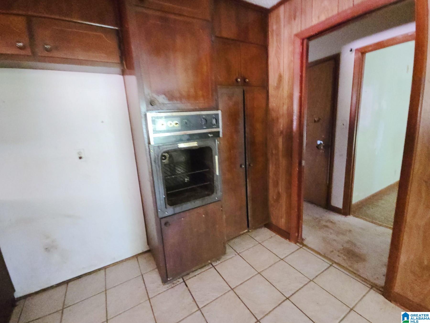 241 Old Black Crk Road Birmingham, AL 35217 - Photo 9 of 16