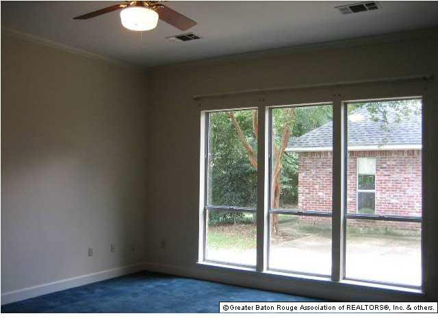 3608 Woodland Ridge Boulevard Baton Rouge, LA 70816 - Photo 9 of 17 Gallery Image 9