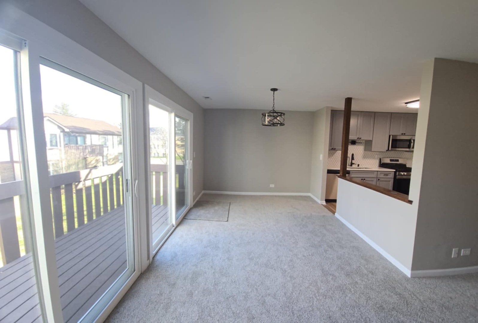 2860 Northampton Drive, Unit B2 Rolling Meadows, IL 60008 - Photo 9 of 22 a view of a kitchen with a sink and dishwasher kitchen view
