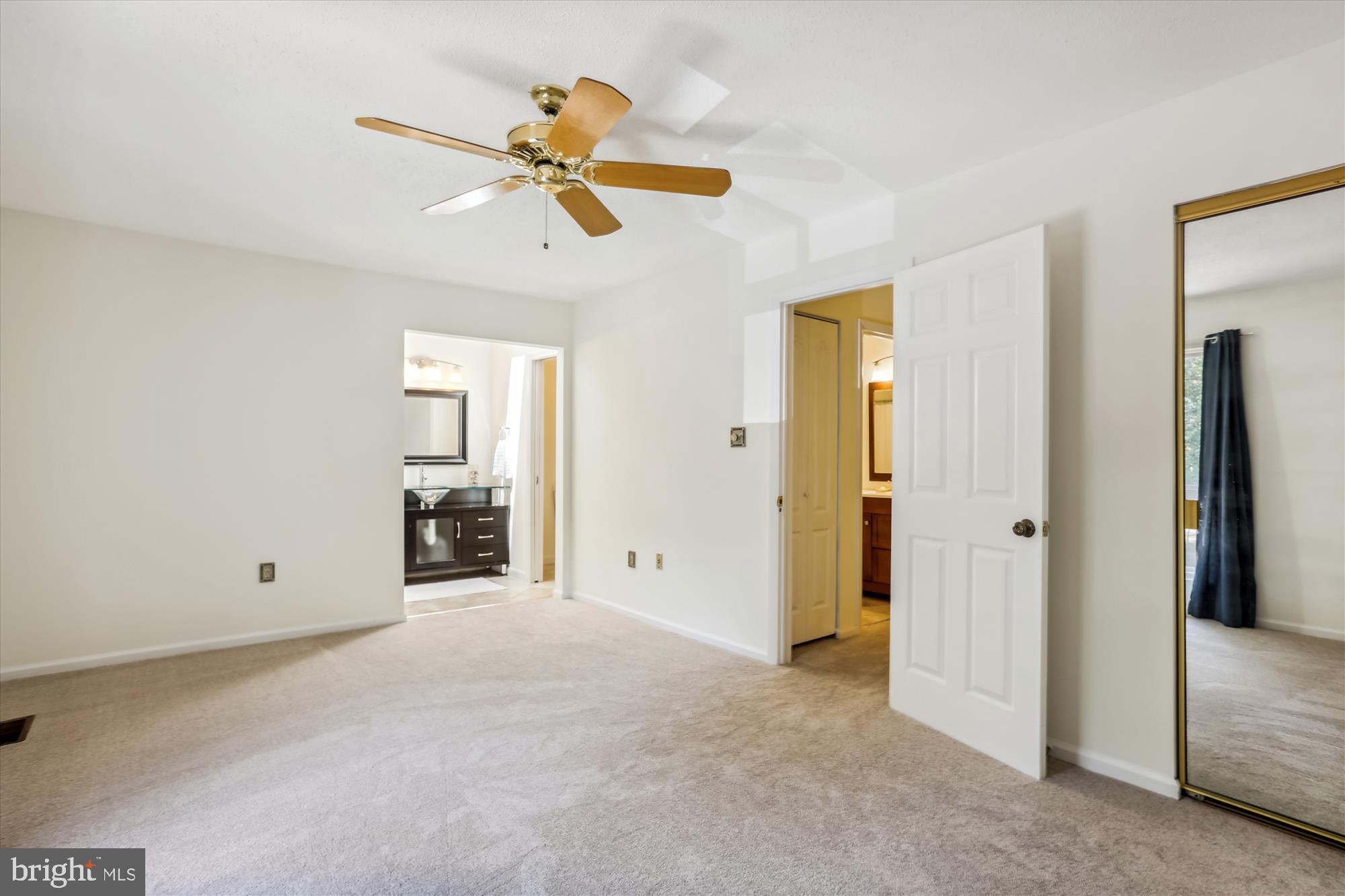 2301 Glade Bank Way Reston, VA 20191 - Photo 28 of 49 Primary Bedroom