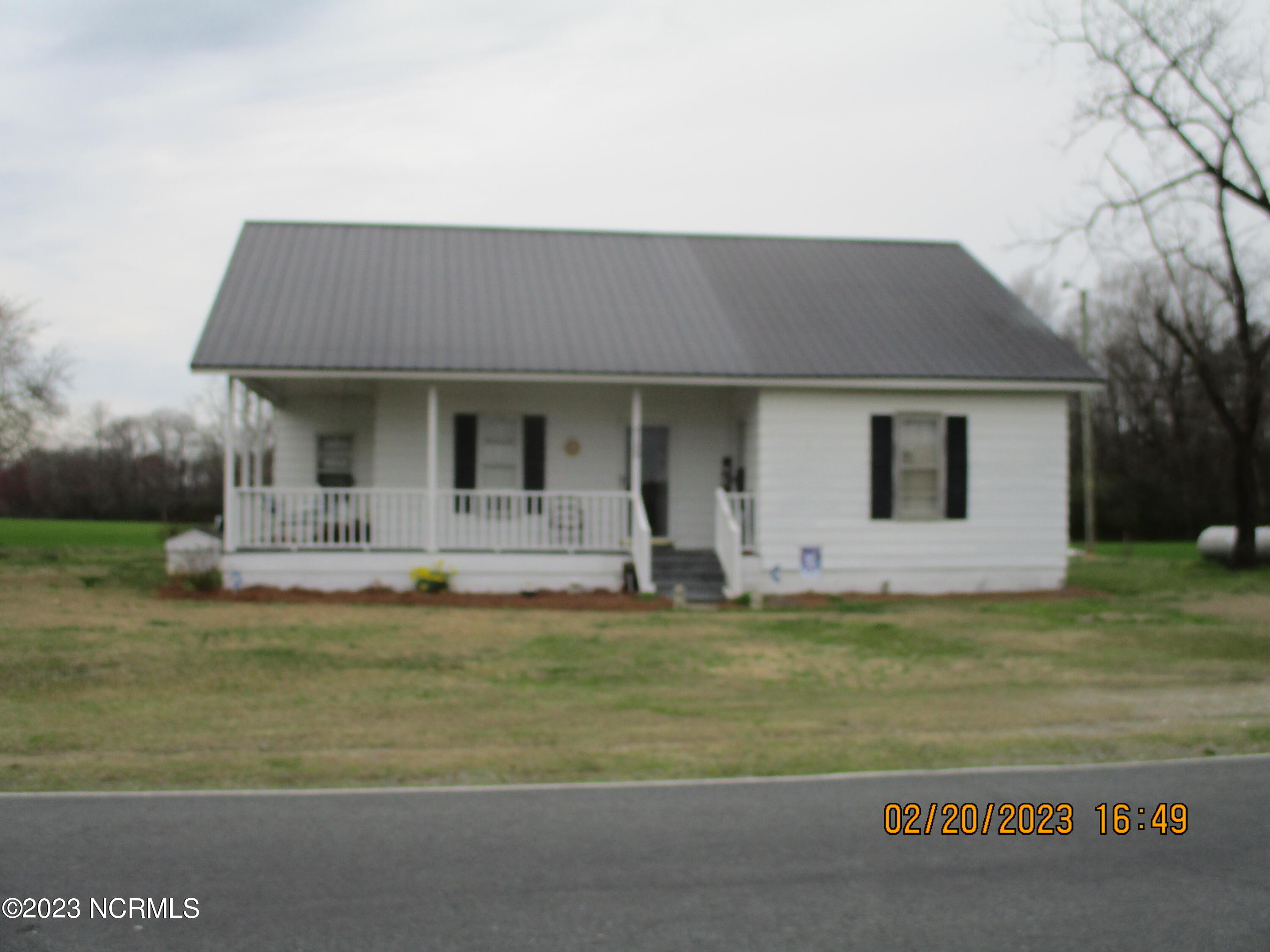2129 Boren Brick Road Roseboro, NC 28382 - Photo 9 of 11 IMG_3441