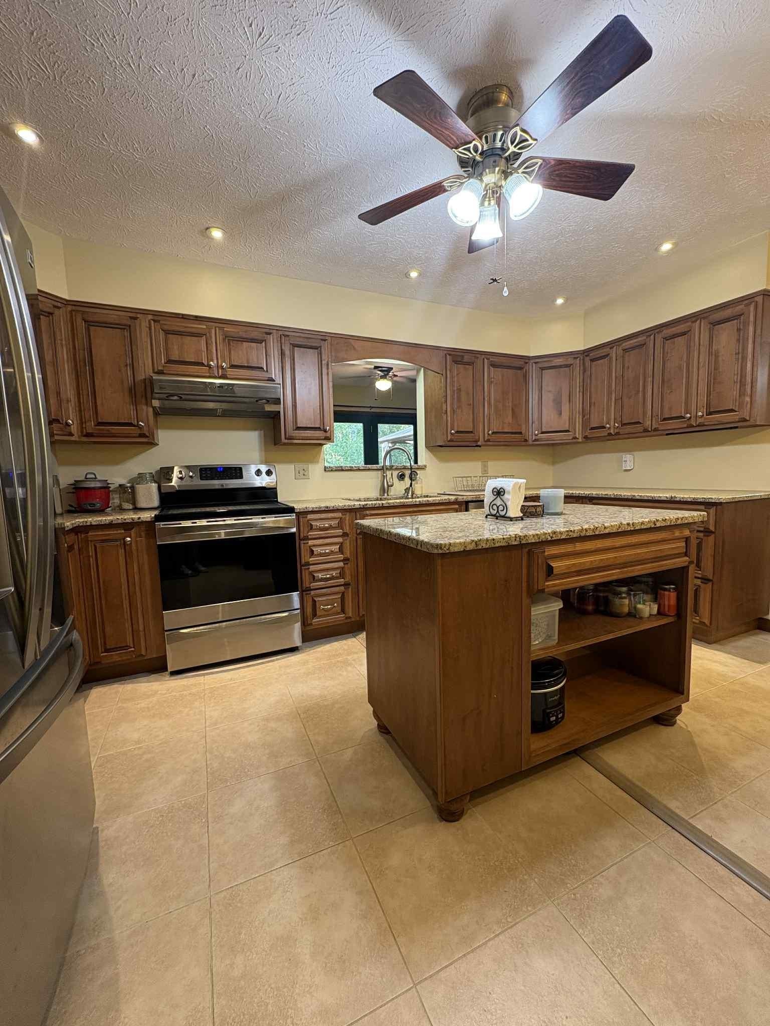 1030 Kirby Road Milton, WV 25541 - Photo 2 of 18 Gallery Image 2