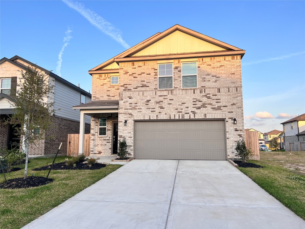 211 Brazen Forest Trail Magnolia, TX 77355 - Photo 5 of 11 a front view of house with yard