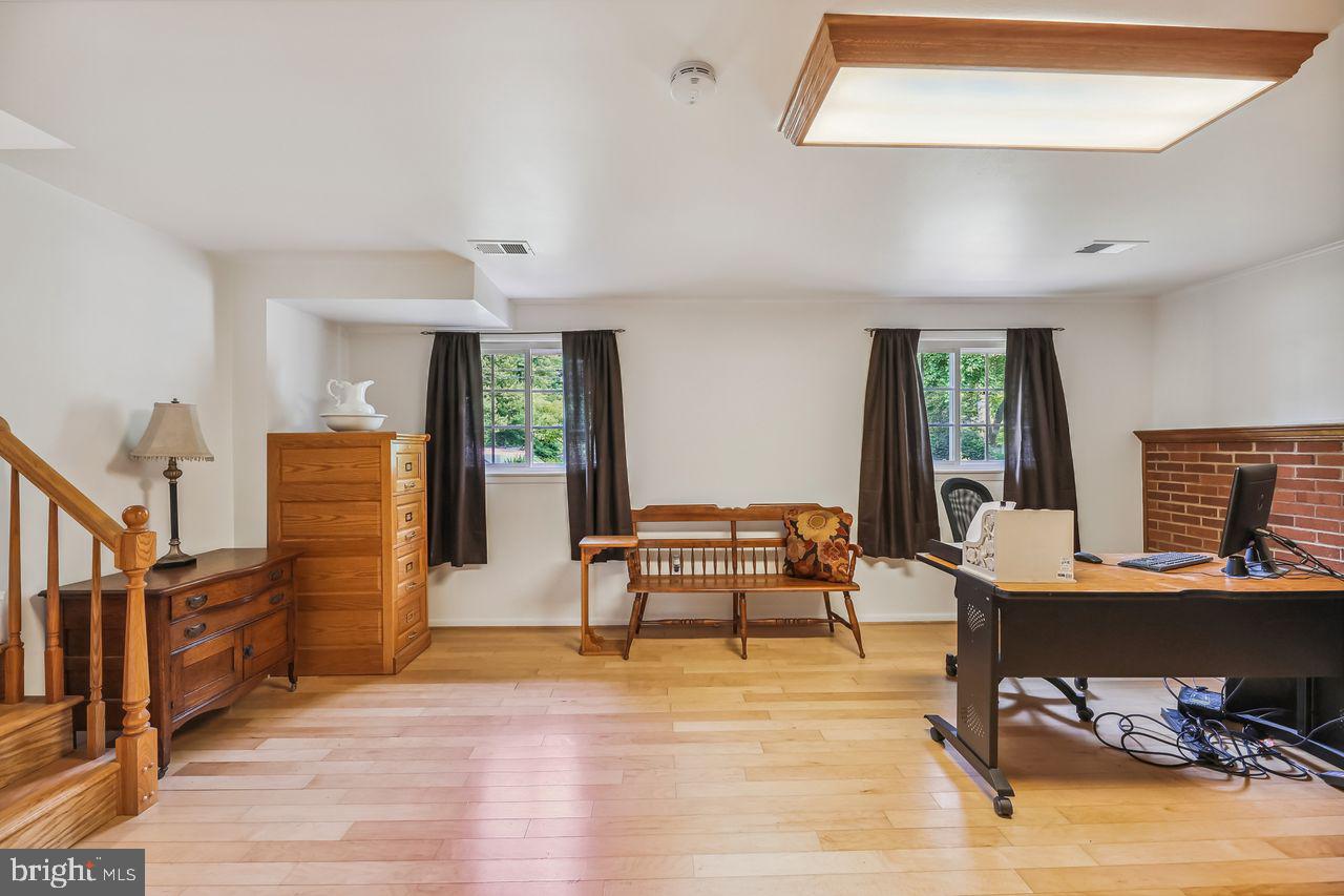 6903 Redmiles Road Laurel, MD 20707 - Photo 21 of 39 Family Room