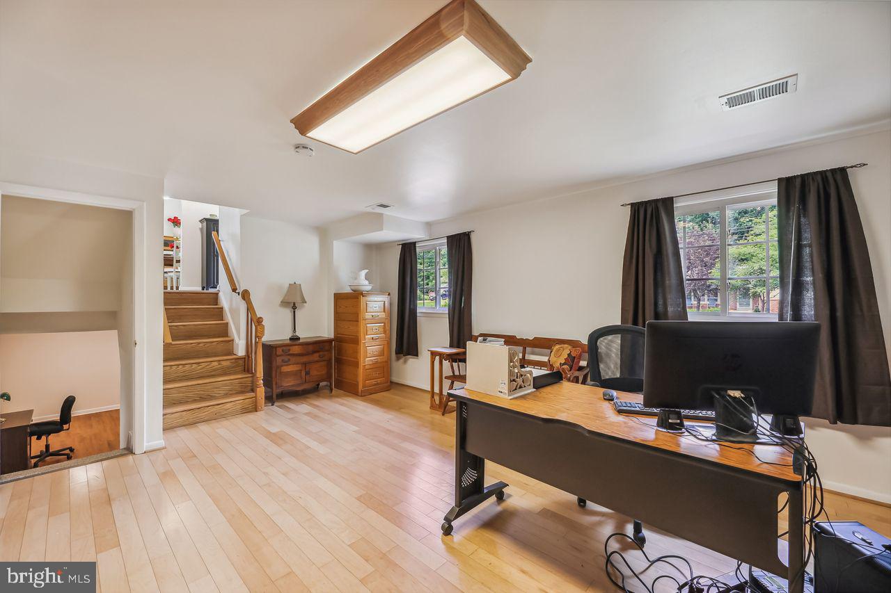 6903 Redmiles Road Laurel, MD 20707 - Photo 22 of 39 Family Room