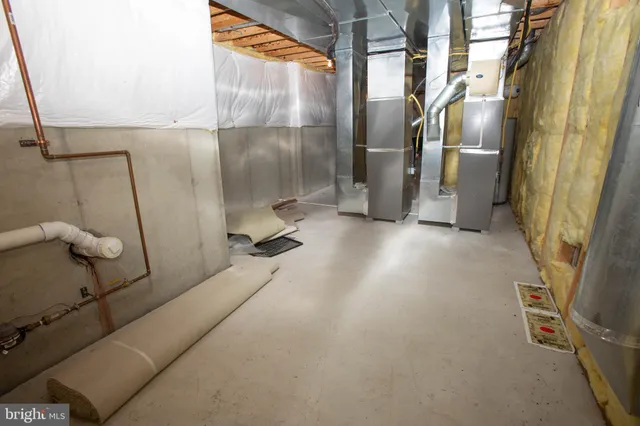 $579,900 | 164 Meadowside Drive, Douglassville, PA 19518