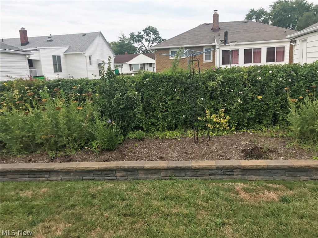 1729 Alcester Road Cleveland, OH 44124 - Photo 26 of 26