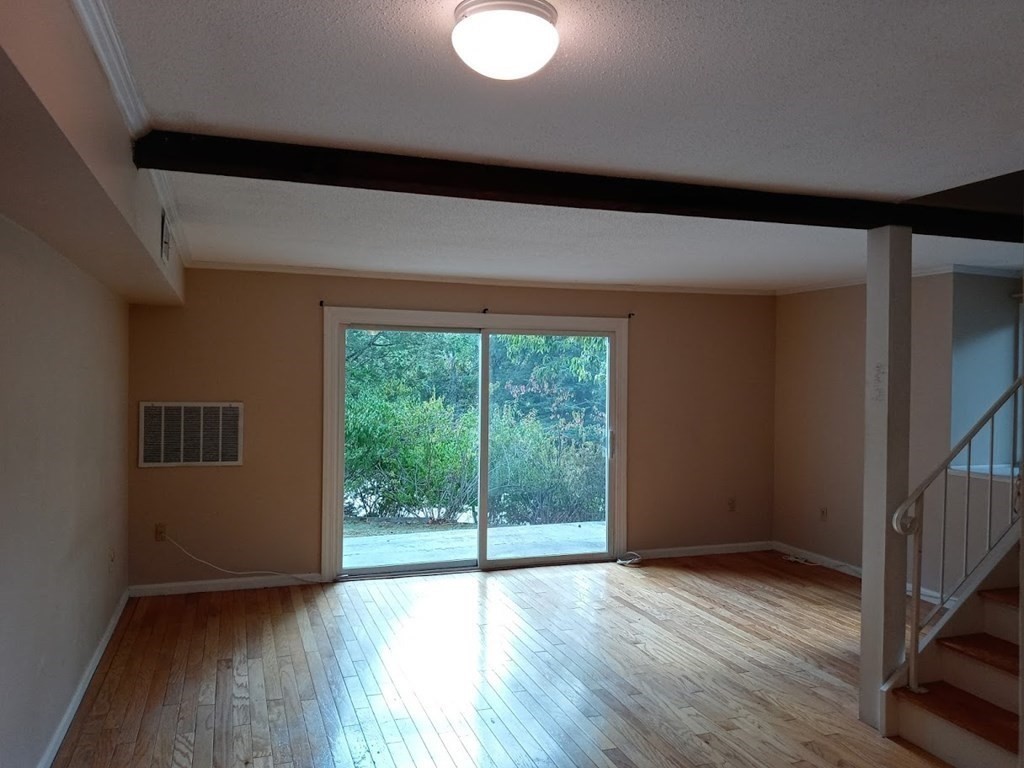 16 Beal's Cove Road, Unit F Hingham, MA 02043 - Photo 5 of 8 Gallery Image 5