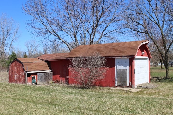 5070 West Carpenter Road Flint, MI 48504 - Photo 15 of 16